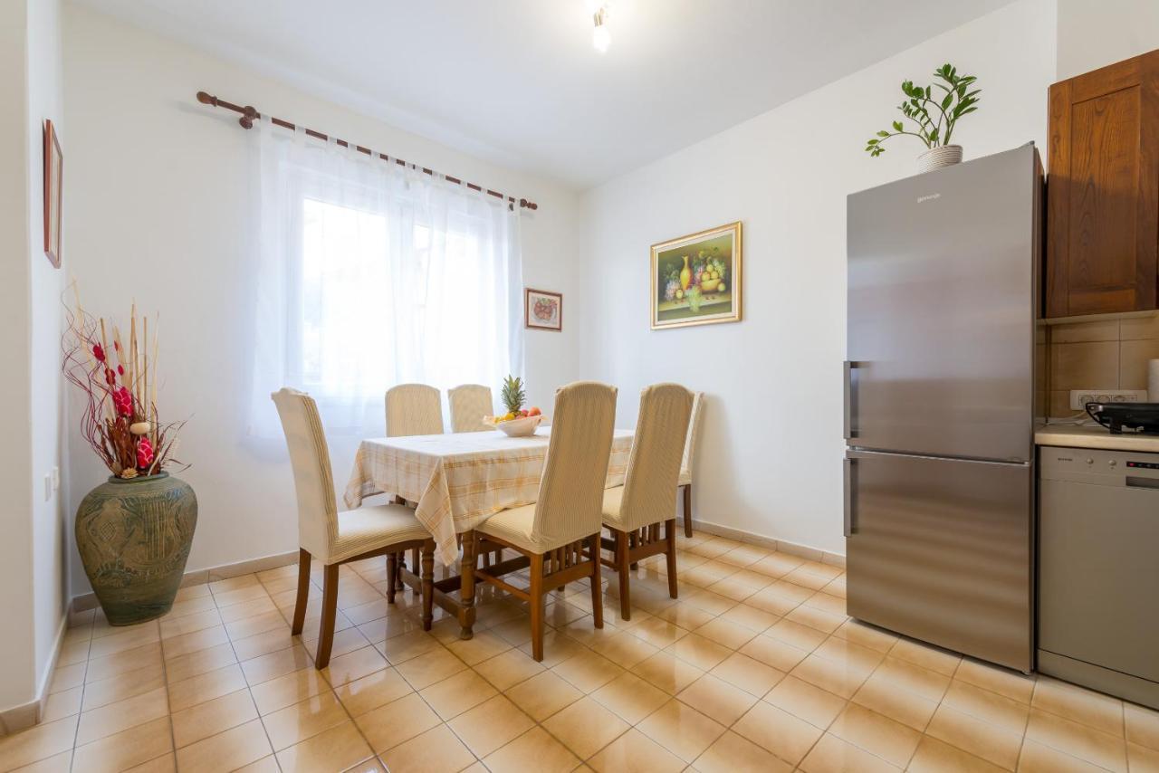 Seagulls Blue Bay Apartma